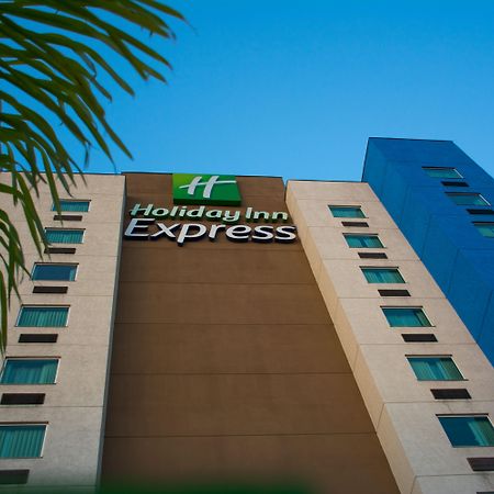 Holiday Inn Express Saltillo Zona Aeropuerto By Ihg Extérieur photo