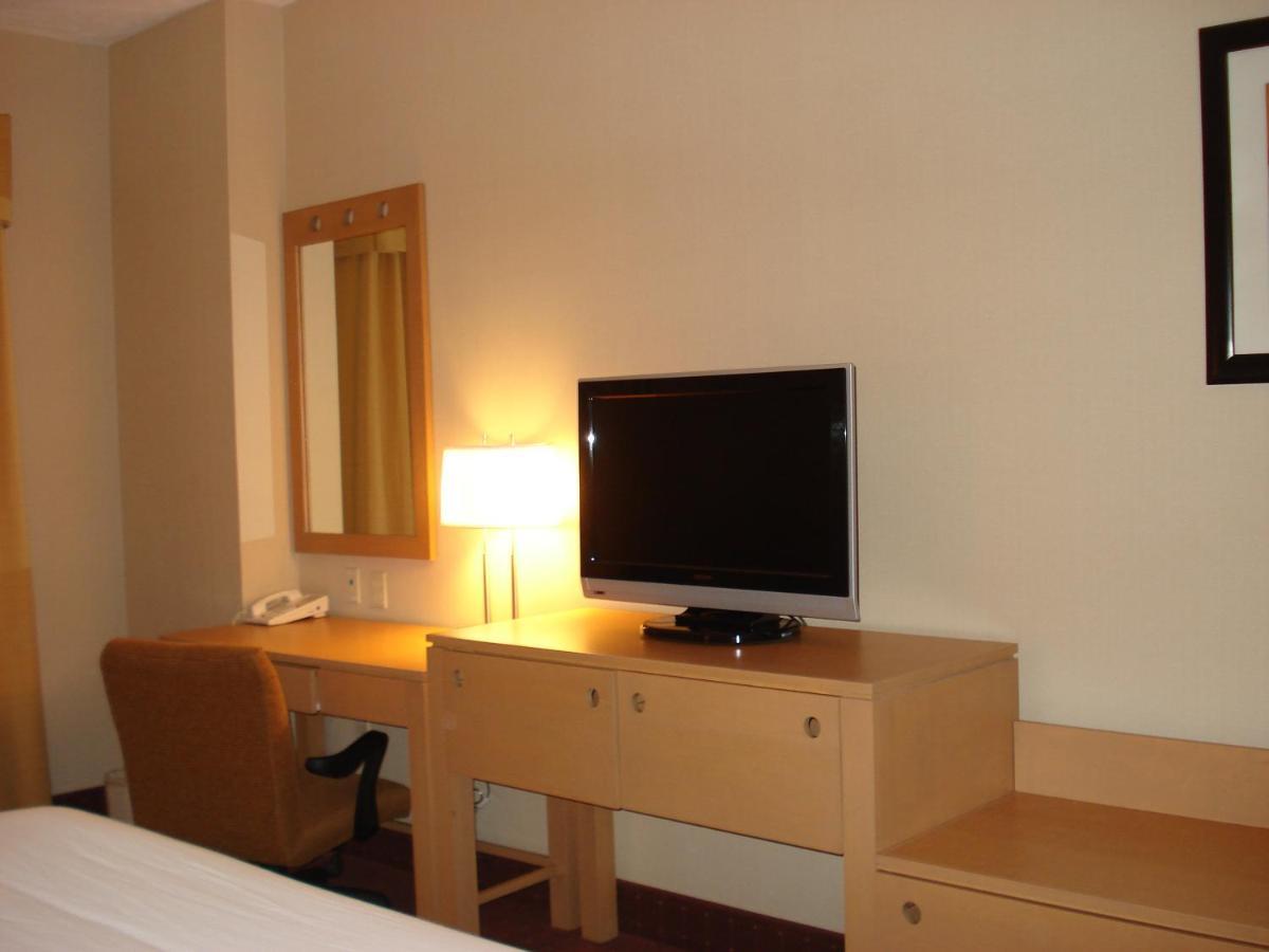Holiday Inn Express Saltillo Zona Aeropuerto By Ihg Extérieur photo