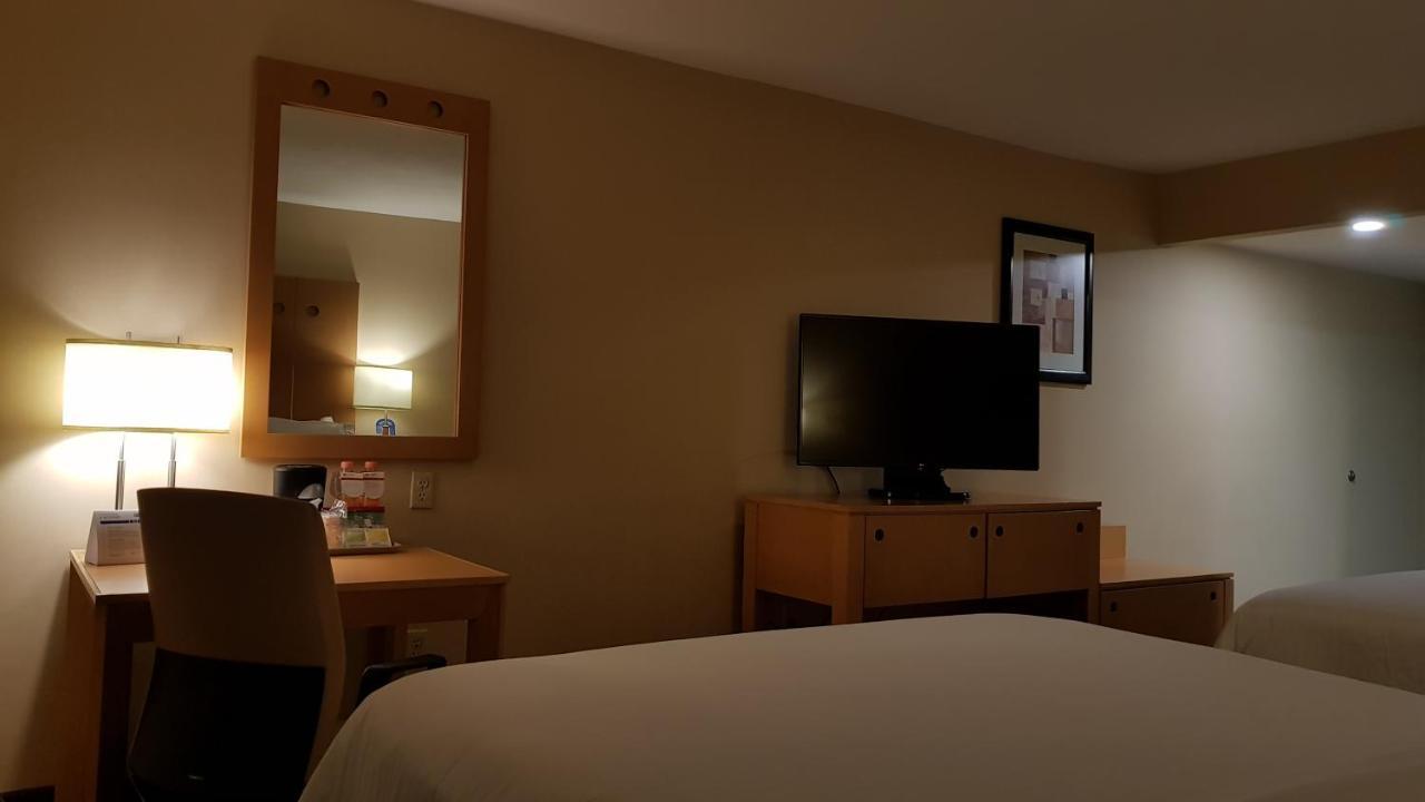 Holiday Inn Express Saltillo Zona Aeropuerto By Ihg Extérieur photo