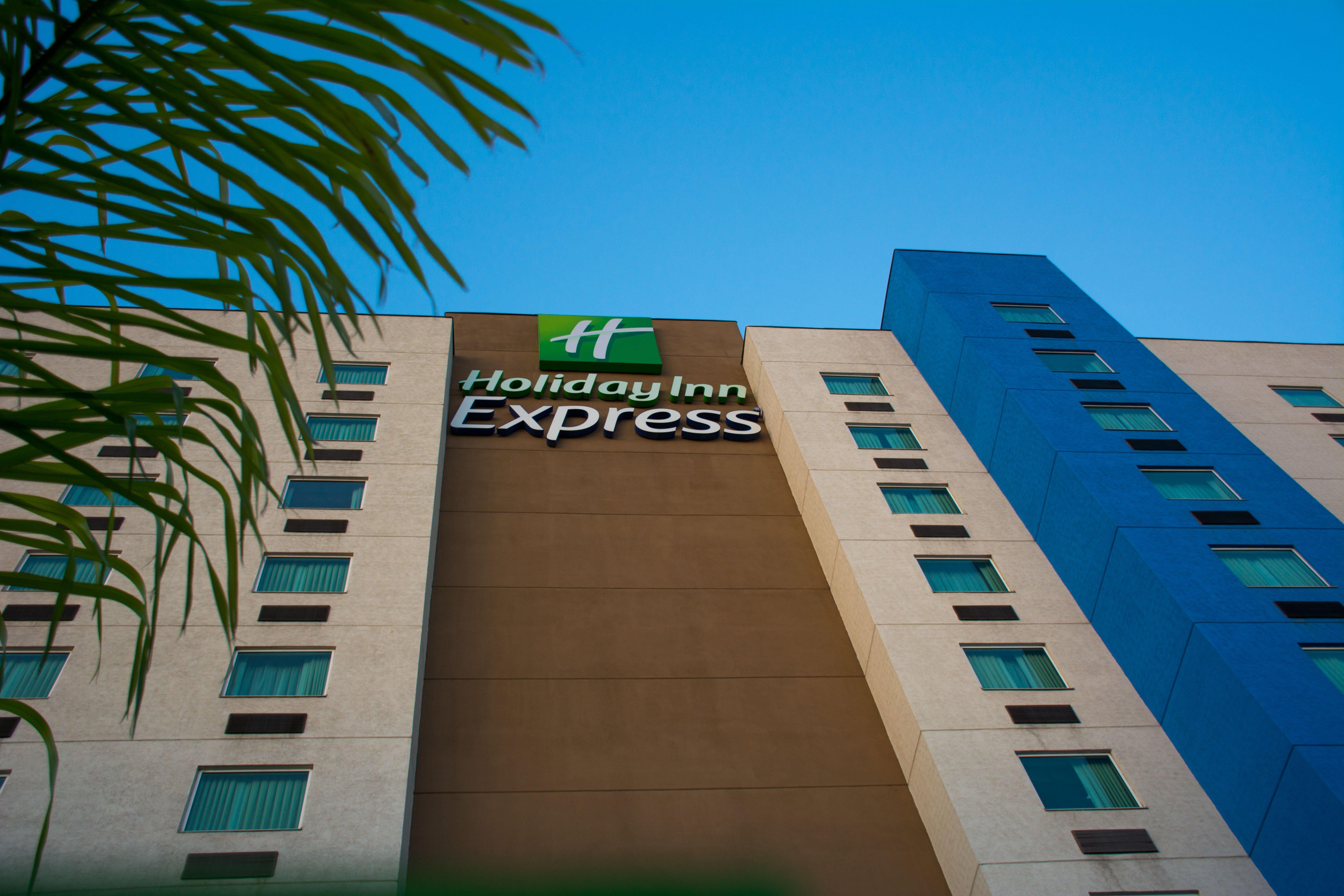 Holiday Inn Express Saltillo Zona Aeropuerto By Ihg Extérieur photo