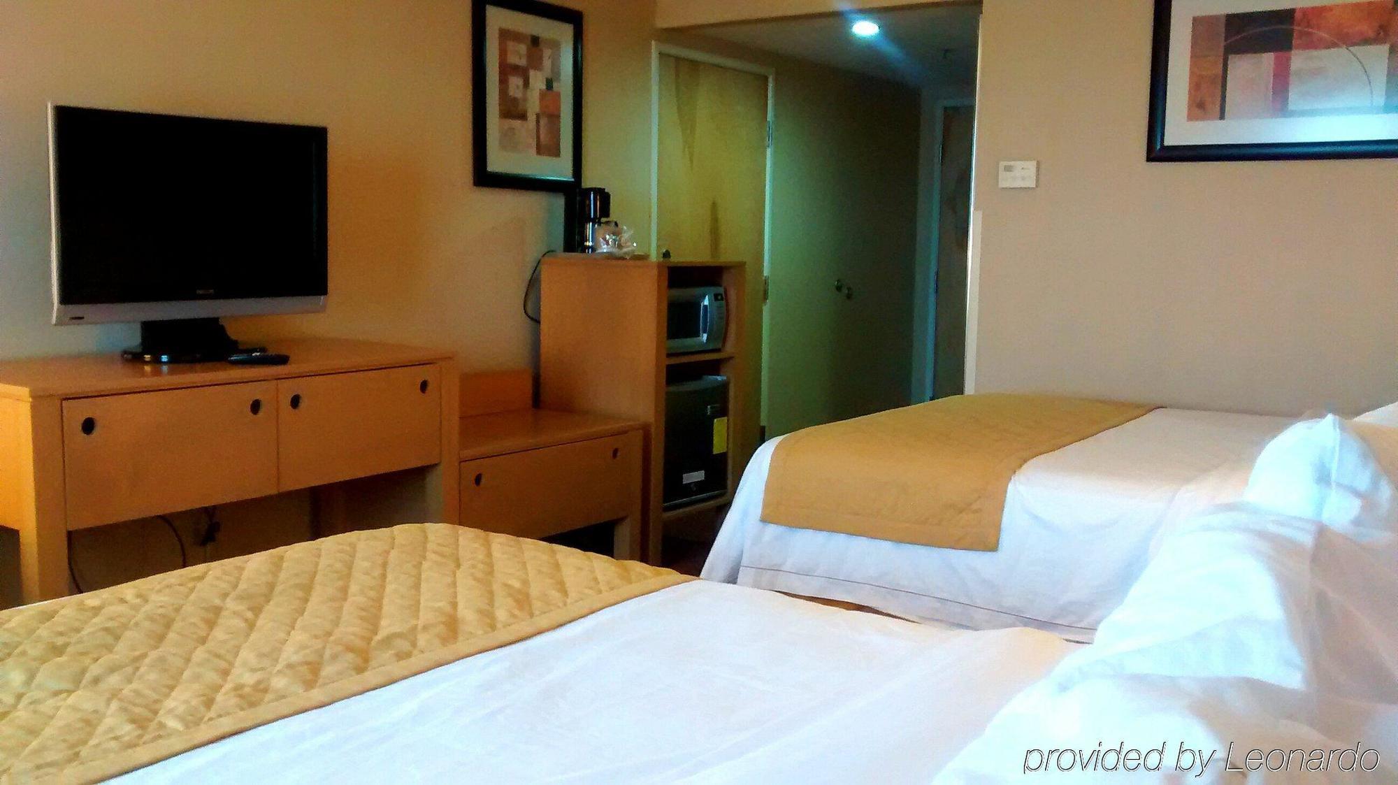 Holiday Inn Express Saltillo Zona Aeropuerto By Ihg Extérieur photo