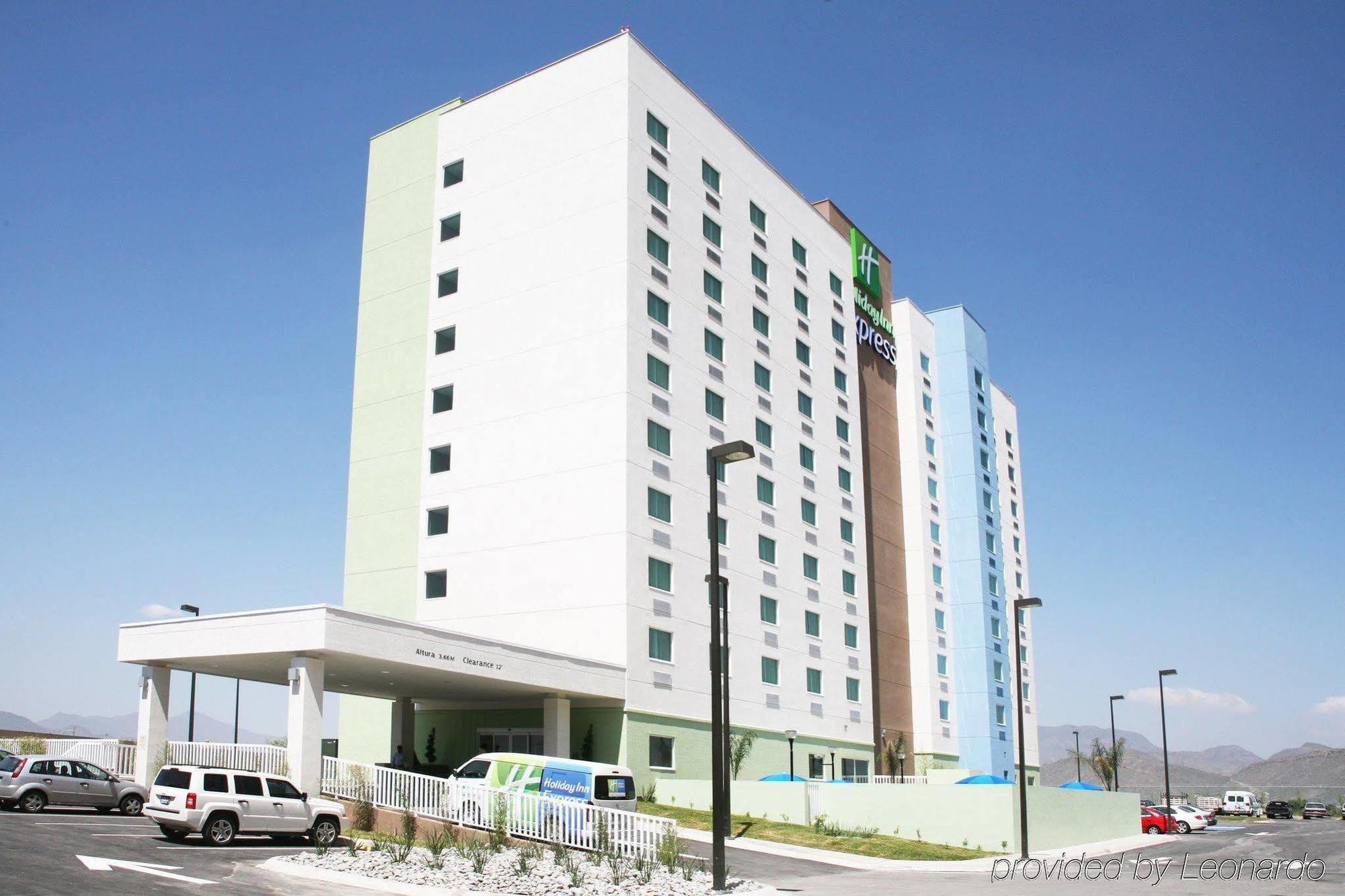 Holiday Inn Express Saltillo Zona Aeropuerto By Ihg Extérieur photo