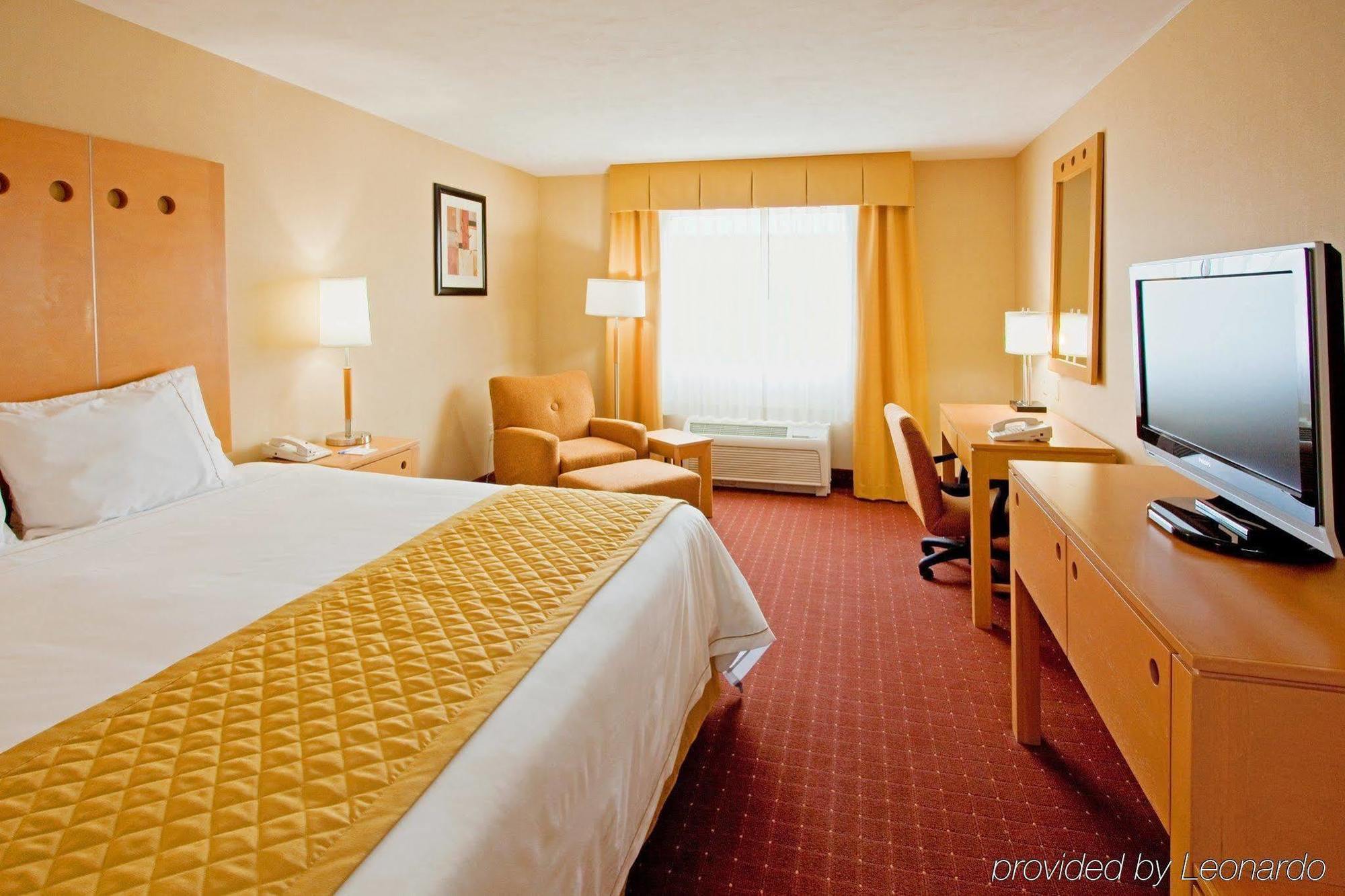 Holiday Inn Express Saltillo Zona Aeropuerto By Ihg Extérieur photo
