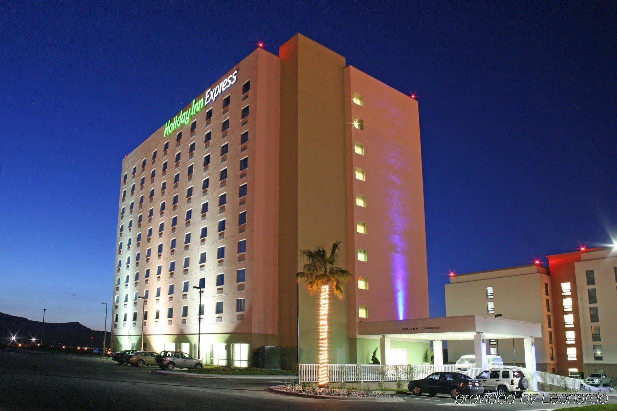 Holiday Inn Express Saltillo Zona Aeropuerto By Ihg Extérieur photo